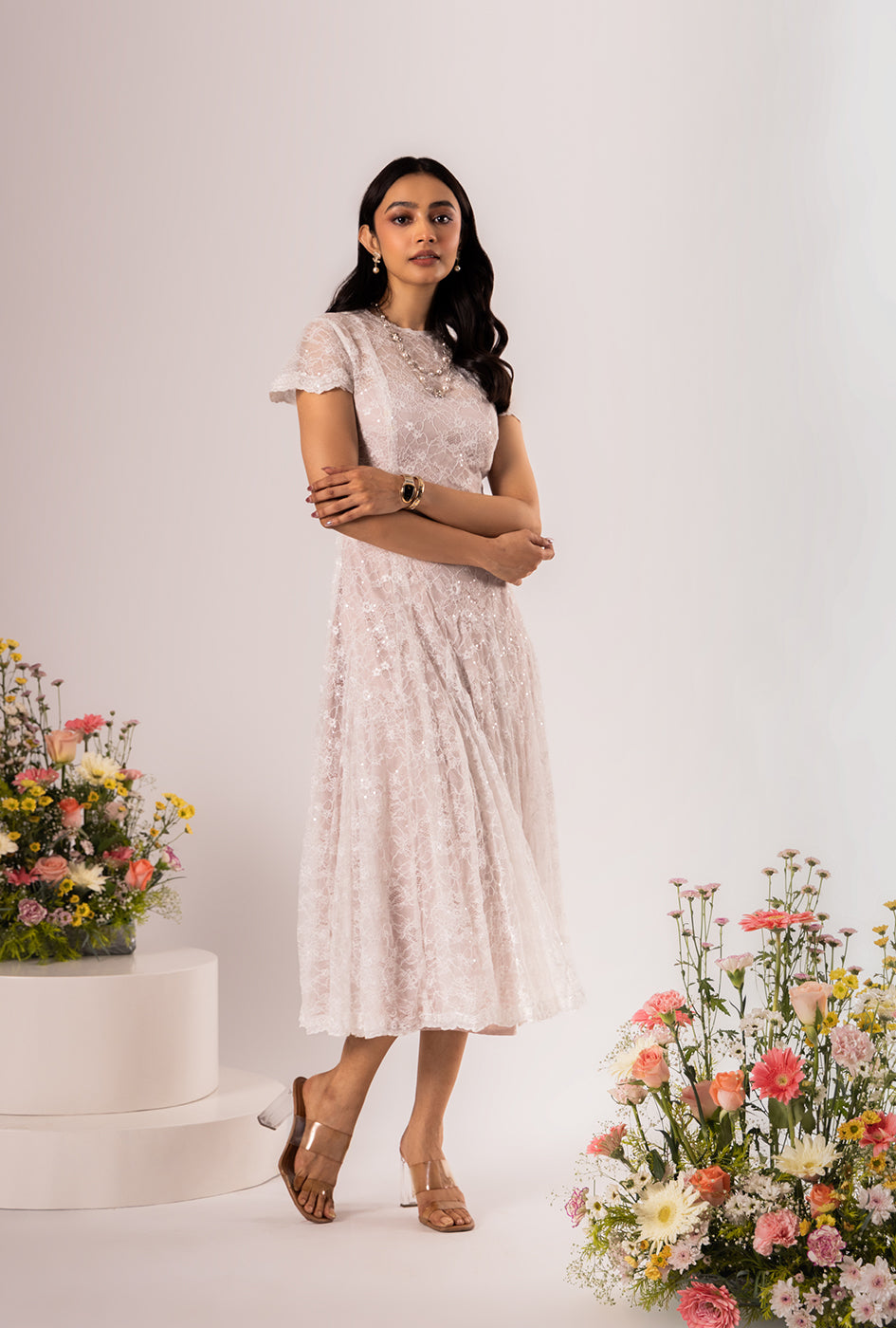 Amore' White Lacey Dress – House of Dreams